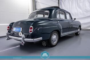 Mercedes-Benz 220 vaihtoauto