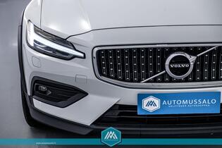 Volvo V60 Cross Country vaihtoauto