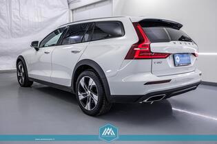 Volvo V60 Cross Country vaihtoauto