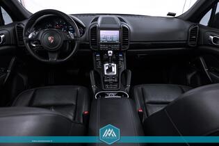 Porsche Cayenne vaihtoauto