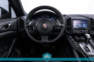 Porsche Cayenne vaihtoauto