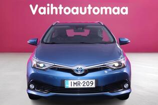 Toyota Auris vaihtoauto