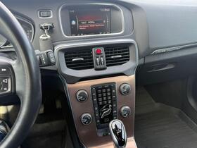 Volvo V40 Cross Country vaihtoauto