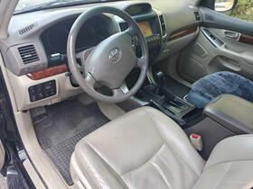 Toyota Land Cruiser vaihtoauto