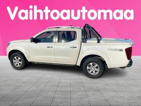 Nissan Navara vaihtoauto