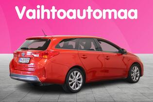 Toyota Auris vaihtoauto