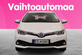 Toyota Auris vaihtoauto