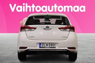 Toyota Auris vaihtoauto