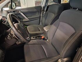 Subaru Forester vaihtoauto