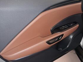 Lexus LBX vaihtoauto