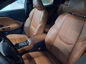 Lexus LBX vaihtoauto