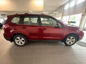 Subaru Forester vaihtoauto