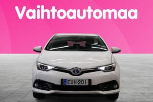 Toyota Auris vaihtoauto