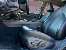 Toyota Camry vaihtoauto