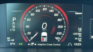 Volvo V90 Cross Country vaihtoauto