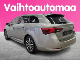Toyota Avensis vaihtoauto