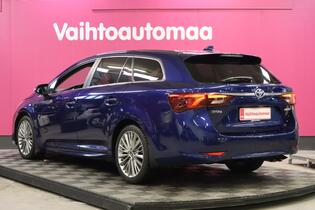 Toyota Avensis vaihtoauto