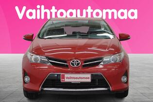 Toyota Auris vaihtoauto
