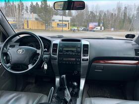 Toyota Land Cruiser vaihtoauto