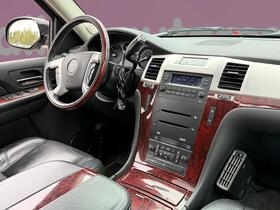 Cadillac Escalade vaihtoauto