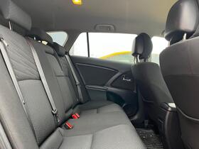 Toyota Avensis vaihtoauto