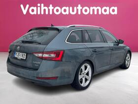 Skoda Superb vaihtoauto