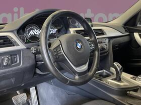 BMW 330 vaihtoauto