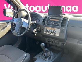 Nissan Navara vaihtoauto