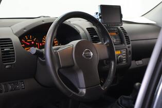 Nissan Navara vaihtoauto