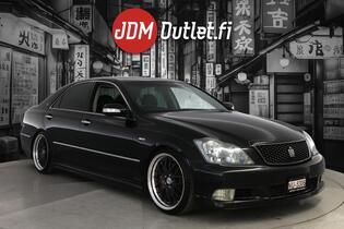 Toyota Crown vaihtoauto