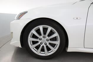 Lexus IS vaihtoauto