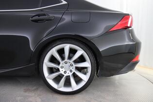Lexus IS vaihtoauto