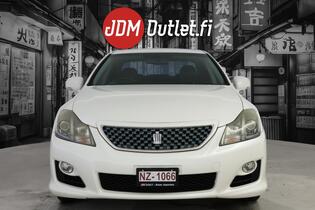 Toyota Crown vaihtoauto