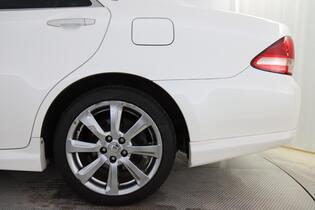 Toyota Crown vaihtoauto