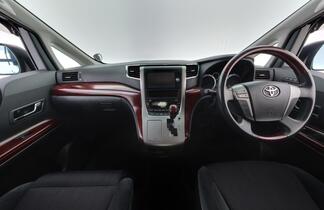 Toyota Vellfire vaihtoauto