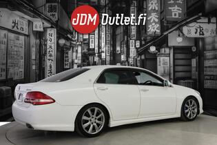 Toyota Crown vaihtoauto