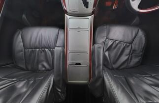 Toyota Alphard vaihtoauto