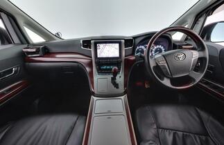 Toyota Alphard vaihtoauto