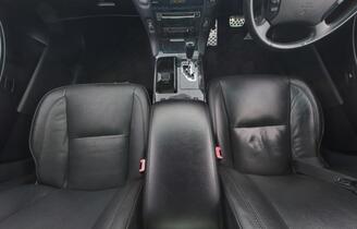 Toyota Crown vaihtoauto