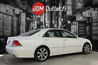 Toyota Crown vaihtoauto