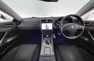 Lexus IS vaihtoauto