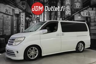 Nissan Elgrand vaihtoauto