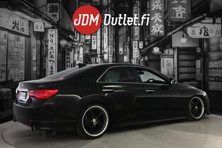 Toyota Mark X vaihtoauto