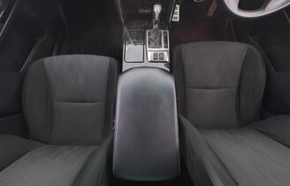 Toyota Mark X vaihtoauto