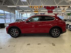 Alfa Romeo Stelvio vaihtoauto