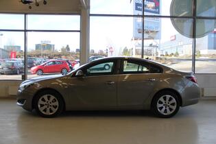 Opel Insignia vaihtoauto