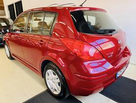 Nissan Tiida vaihtoauto