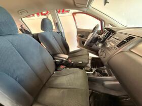 Nissan Tiida vaihtoauto