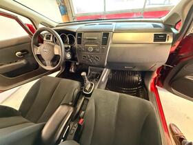 Nissan Tiida vaihtoauto
