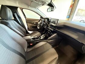 Peugeot e-208 vaihtoauto